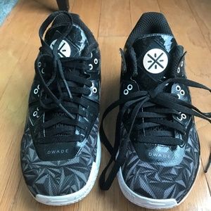 Li-Ning Dwayne Wade Womens Basketball Shoes
